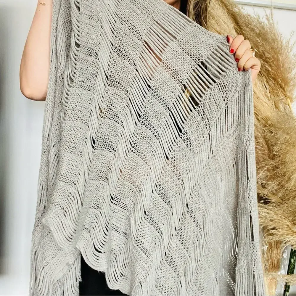 NEW NORDSTROM Grey Silver Chunky Open Knit Tassel Woven Classic Scarf Wrap